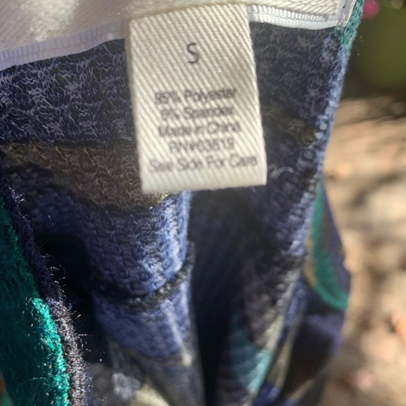 Ladies French Laundry button down long sleeve shirt NWT small - Picture 6 of 7